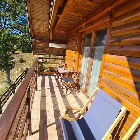 Vikendica Nina * Mitrovac