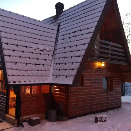 Vikendica Nina Case de vacanță *